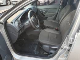 RENAULT - SANDERO - 2019/2020 - Prata - R$ 45.990,00