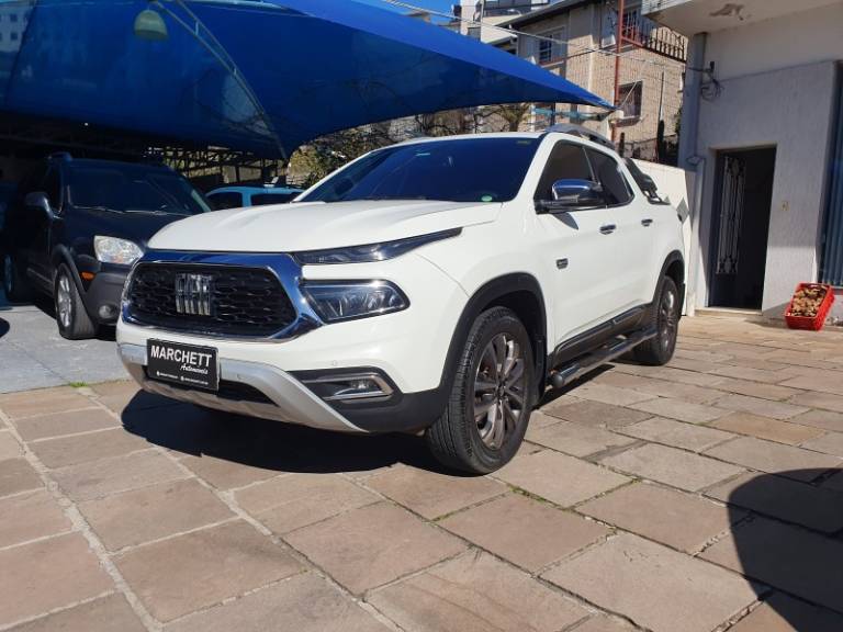 FIAT - TORO - 2022/2022 - Branca - R$ 142.990,00