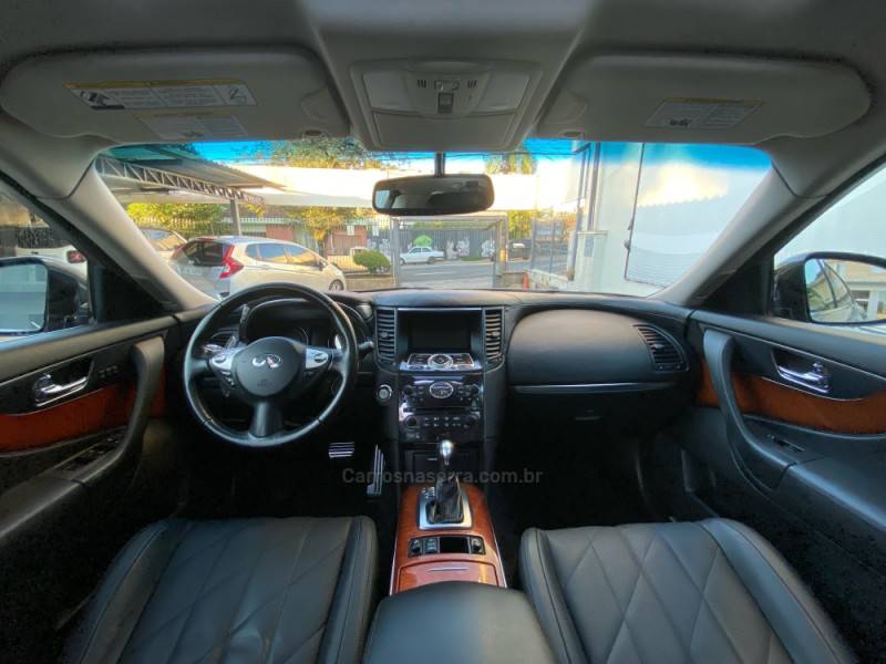 INFINITI - FX35 - 2008/2009 - Cinza - R$ 105.000,00