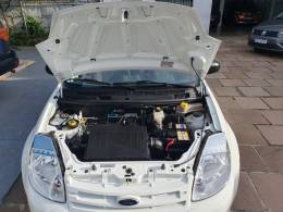 FORD - KA - 2011/2012 - Branca - R$ 23.500,00