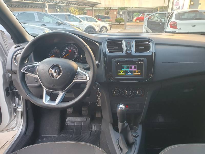 RENAULT - SANDERO - 2019/2020 - Prata - R$ 45.990,00