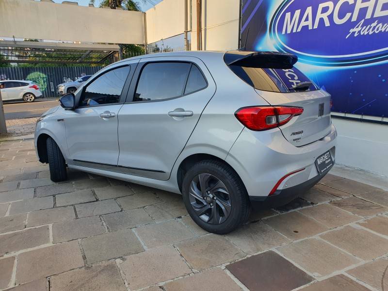 FIAT - ARGO - 2021/2022 - Prata - R$ 63.990,00