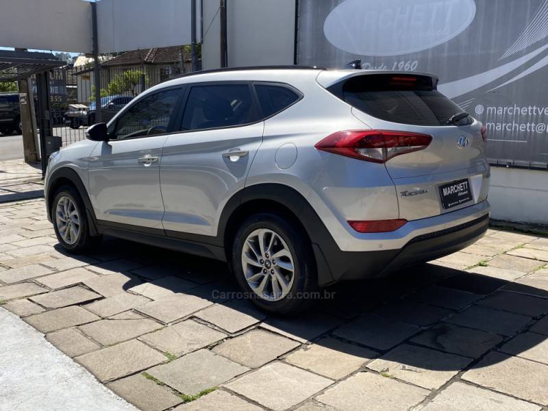 HYUNDAI - TUCSON - 2018/2019 - Prata - R$ 120.000,00