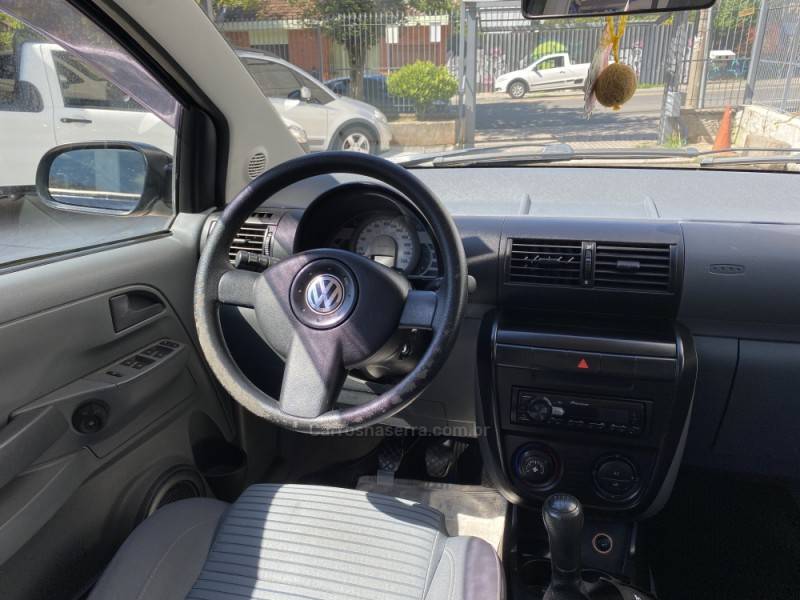 VOLKSWAGEN - SPACEFOX - 2009/2009 - Preta - R$ 31.000,00