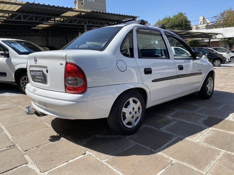 CHEVROLET - CLASSIC - 2005/2005 - Branca - R$ 19.990,00