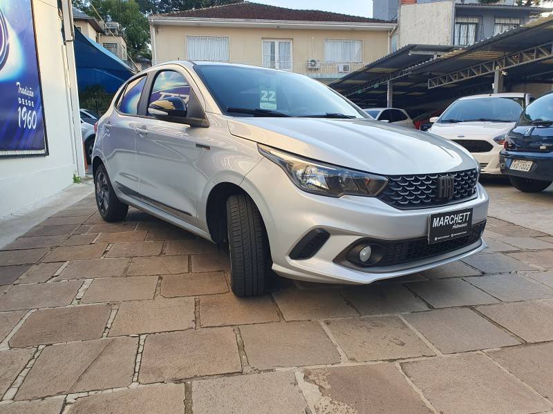 FIAT - ARGO - 2021/2022 - Prata - R$ 63.990,00