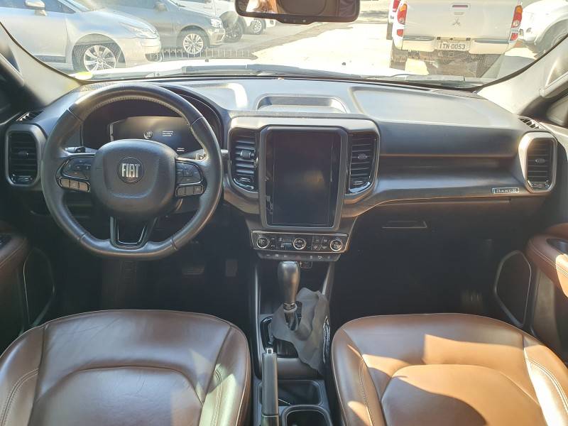 FIAT - TORO - 2022/2022 - Branca - R$ 142.990,00