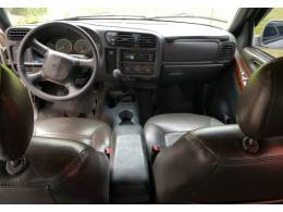 CHEVROLET - S10 - 2004/2004 - Prata - R$ 68.500,00