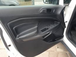 FORD - ECOSPORT - 2017/2018 - Branca - R$ 72.990,00