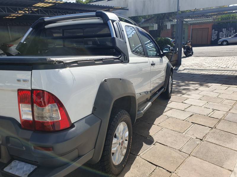 FIAT - STRADA - 2012/2013 - Branca - R$ 52.999,00